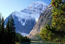 虎扑体育官网：骑士22分逆转绿军夺9连胜 塔图姆空砍46+16米切.